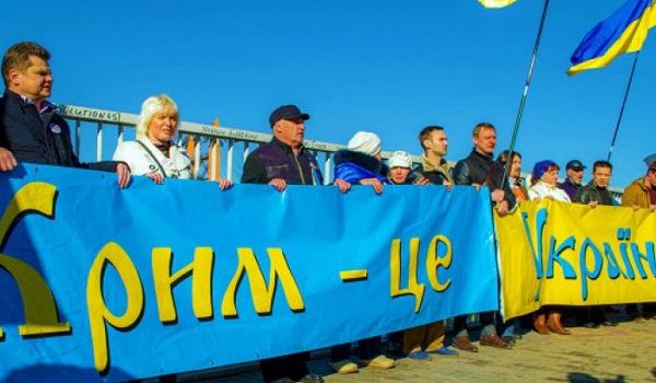 «Уже осознали, кто к ним пришел»: крымчане начали открыто проситься назад в Украину 