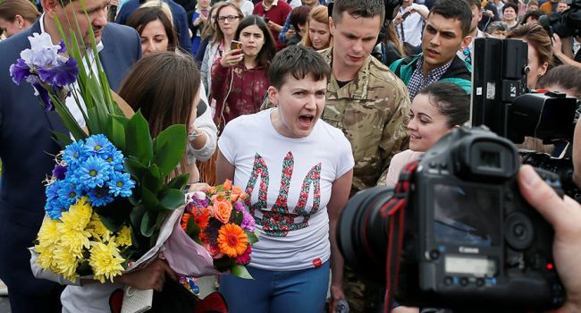 Блогер: история с Зеленским напоминает историю с Савченко в 2016-м году
