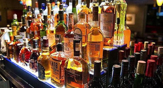 Эксперт пояснил, к чему приведет рост цен на алкоголь 