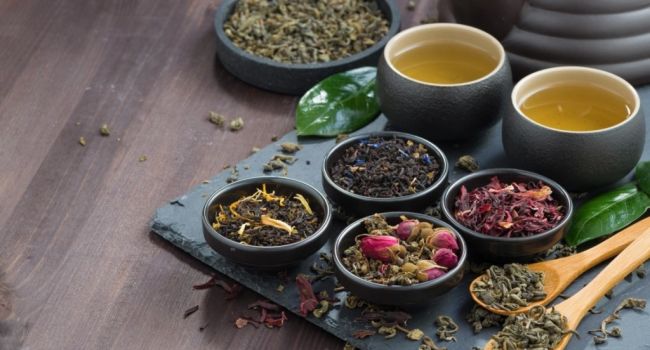 Не только польза: медики рассказали об опасных свойствах чая 