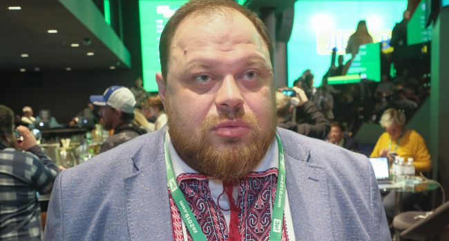 Романенко о предложении Стефанчука: тут бы сократить до 300 количество «дармоедов», а не усложнять и без того не работающий институт Романенко о предложении Стефанчука: тут бы сократить до 300 количество «дармоедов», а не усложнять и без того не работающий институт