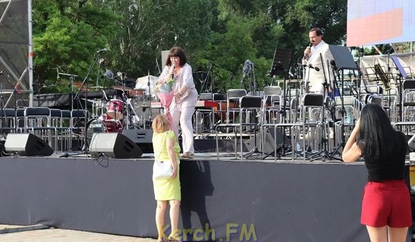 «Сдулась Рашка»: сеть обсуждает знаковые фото разочарованного Крыма «Сдулась Рашка»: сеть обсуждает знаковые фото разочарованного Крыма