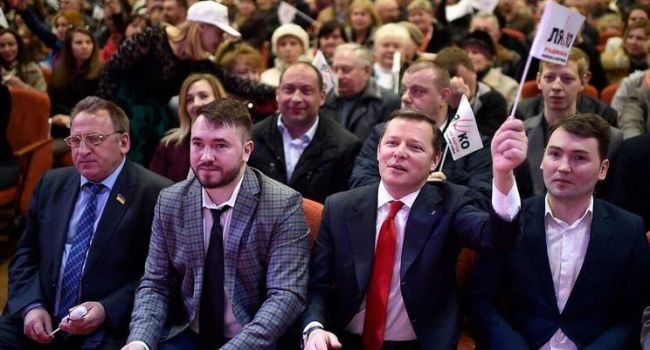 Журналист: если КС отменит выборы – танцы Ляшко продолжатся, а Вакарчук продлит свой концертный тур еще вдвое