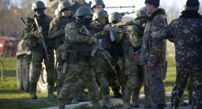 Крым продолжает превращаться в российский концлагерь – Порошенко 