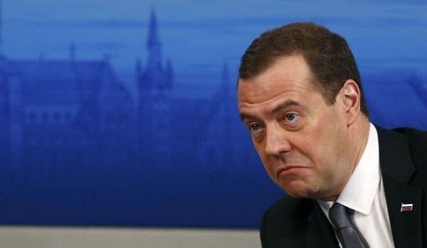«50 рублей на ребенка. Настоящая сверхдержава!» Россияне высмеяли Медведева из-за его «щедрых» пособий на детей
