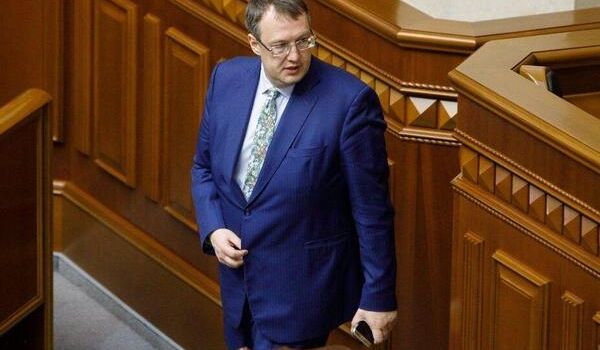 Останусь в политике: Антон Геращенко не будет баллотироваться на выборы в Раду