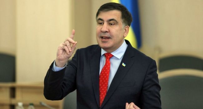 Саакашвили никак не может определиться, где ему строить карьеру: призвал полицию в Тбилиси перейти на сторону митингующих