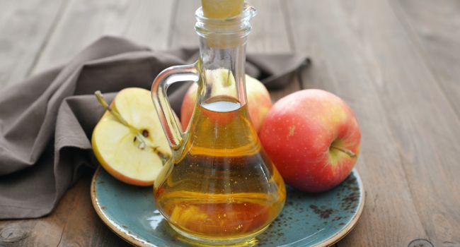 Эксперимент подтвердил: яблочный уксус помогает сбросить лишний вес