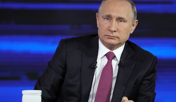 СМИ сообщили имя женщины, из-за которой Путин не может спать по ночам 