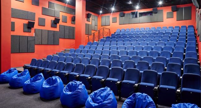 Все кинотеатры Тбилиси отказались от показа фильмов на русском языке