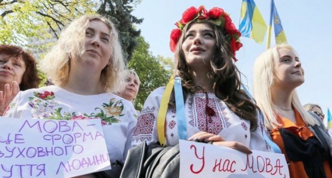 Что украинцы думают о новом языковом законе