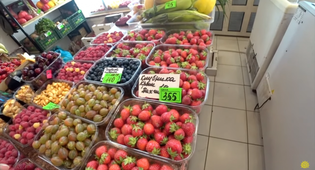 Жители Крыма шокированы ценами на полуострове, и призвали Аксенова выращивать на огороде ягоды и фрукты