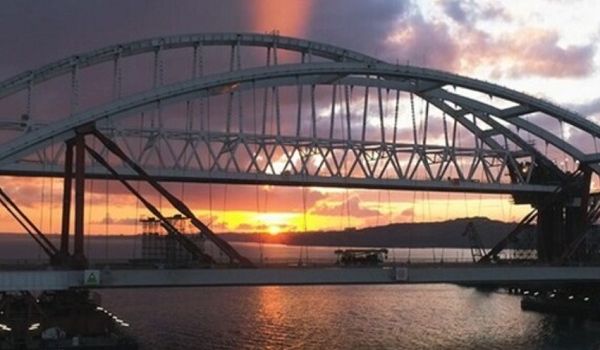 «Только одна сломается – и моста нет»: строитель Крымского моста рассказал об его вопиющей уязвимости
