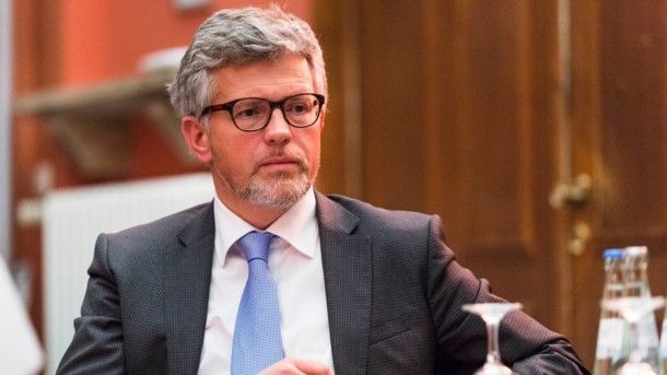 «Выстрел себе в ногу»: украинский посол в Германии рассказал, к чему приведет прекращение транзита газа