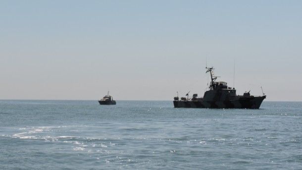 Россия начала новые провокации против украинских кораблей в Азовском море