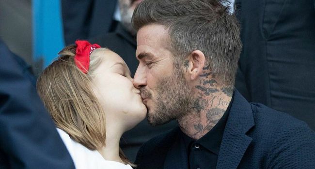 На Бекхэма обвалился шквал осуждений за поцелуй с 7-летней дочерью