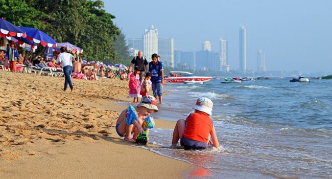 Власти Таиланда собираются вводить обязательную страховку для иностранных туристов