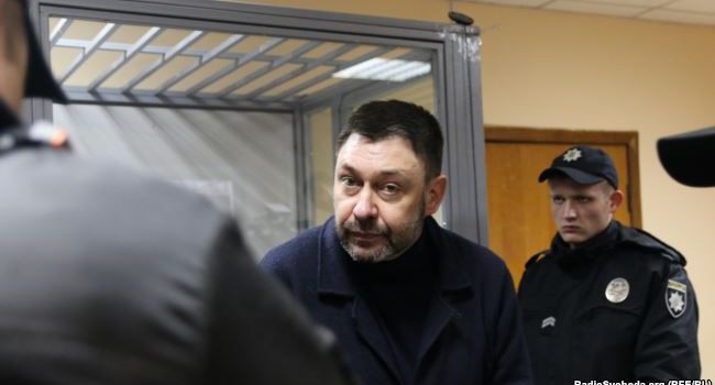 Гай призывает всех прийти под Подольский суд, где российская агентура будет вытаскивать на волю соратника Дмитрия Киселева