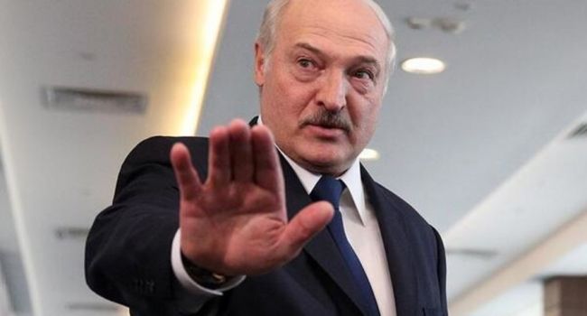 Лукашенко ответил Зеленскому на предложение о встрече с Путиным в Беларуси