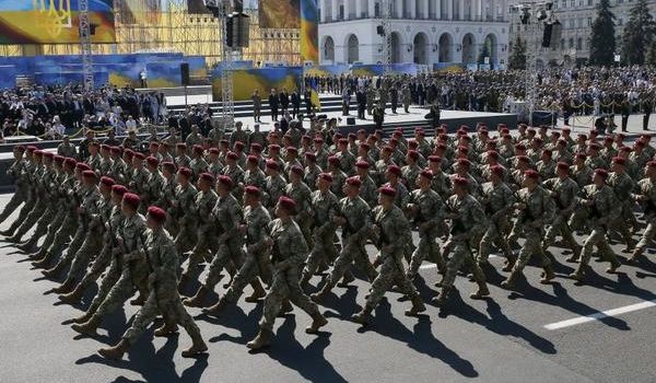 «Совершенно совковое мероприятие»: советник Зеленского прокомментировал проведение парада 