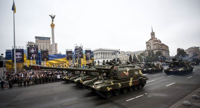 Влащенко о военном параде: «Давайте избавимся от свинарчуков и поможем семьям военных»
