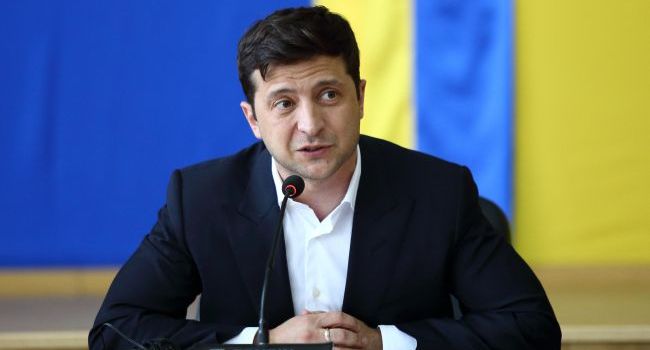 Зеленский начинает осознавать, что не сможет справиться с украинской чиновничьей системой - Булавин