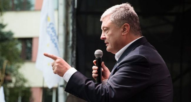 Порошенко считает новый закон о люстрации дымовой завесой, маскирующей возвращение в украинские органы власти соратников Януковича и представителей «пятой колонны» Путина