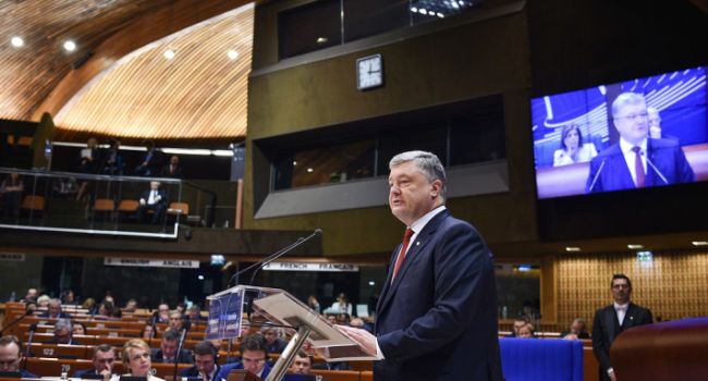 Кабакаев: сторонники Зеленского не находят себе места из-за того, что Европарламент пригласил Порошенко в Страсбург