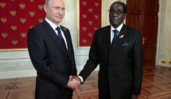 Путин собирается, как Мугабе, править до 90 с лишним лет, благо, здоровье позволяет - мнение