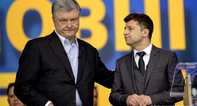 «Зеленский вредит интересам Украины на международной арене, поэтому защищать ее интересы вынужден прошлый президент»: блогер жестко осадил главу государства 