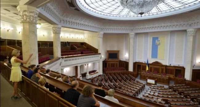 Резкий взлет Рады 9-го созыва сменится не менее стремительным падением - эксперт Резкий взлет Рады 9-го созыва сменится не менее стремительным падением - эксперт