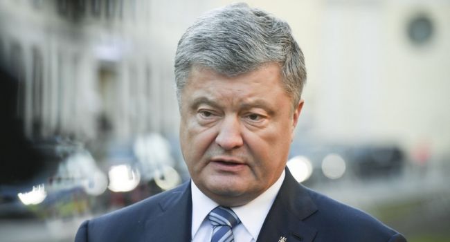 Эксперт: «Порошенко пытается создать проблемы Зеленскому» Эксперт: «Порошенко пытается создать проблемы Зеленскому»