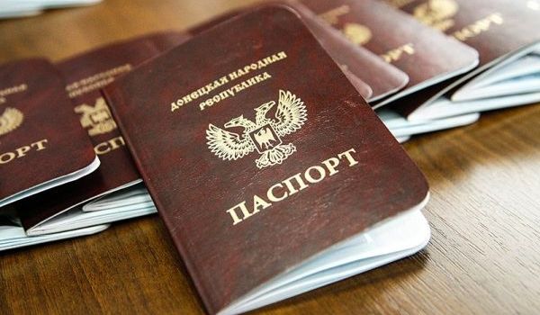 Решить демографическую проблему: блогер указал на суть авантюры Путина с паспортами РФ для Донбасса 