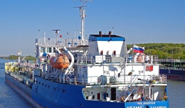 «Никакие не свидетели, ничего не нарушали»: моряки с танкера РФ отказались прибывать в Украину на допрос 