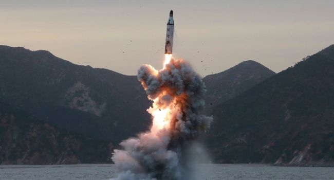 КНДР продолжает запускать неопознанные ракеты