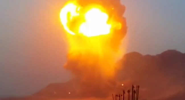«Апокалипсис в Горловке»: очевидцы сообщают о «ядерном грибе» после взрыва