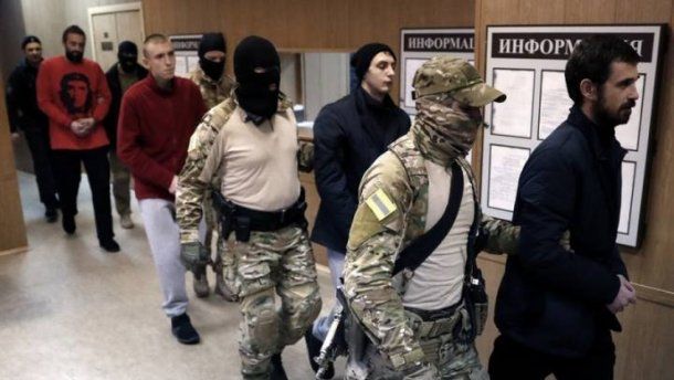 Рассмотрение апелляции по делу украинских моряков: суд оставил под арестом 6 бойцов ВМС ВСУ