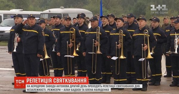 «Ужас и позорище!»: военные прореагировали на репетицию Марша ко Дню Независимости «Ужас и позорище!»: военные прореагировали на репетицию Марша ко Дню Независимости