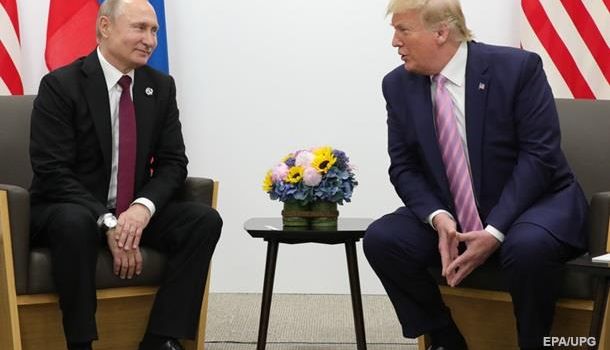 Трамп поговорил по телефону с Путиным и предложил помощь в тушении пожаров в Сибири