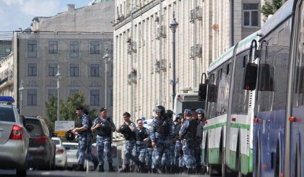 «Город оккупирован»: сеть в шоке от оцепленной силовиками Москвы в день протеста оппозиции 