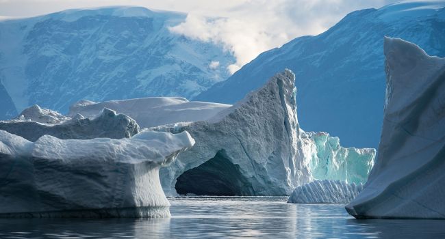 Новая угроза потепления: за один день в Гренландии растаяли более 12 млрд тонн льда