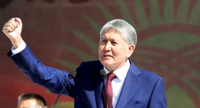 Авиация, спецназ, стрельба и раненные: в Киргизии штурмуют резиденцию Атамбаева 