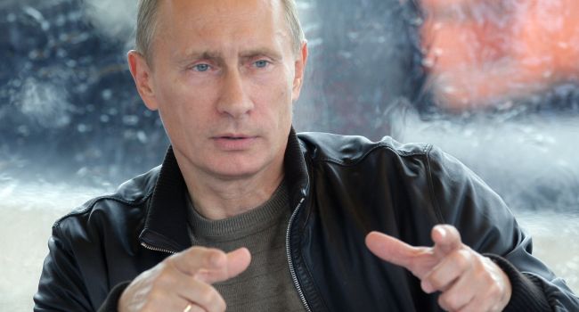Портников: Путин живет в своем мире, где он в кожаной куртке спасает России от коварного Запада