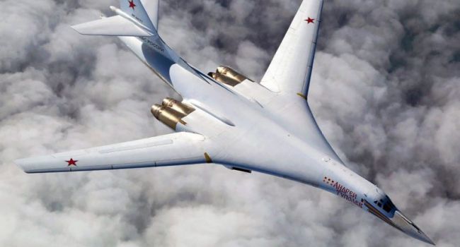 Россия перебросила два ядерных бомбардировщика Ту-160 к границе США