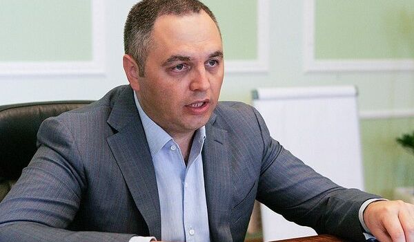 «Ваша воровская партия и за*роченный канал»: скандальный Портнов подал очередной иск против Порошенко