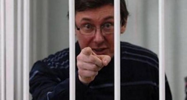 «Юрий Витальевич, сколько лет, сколько зим, посидеть бы»: Луценко рассказал о телефонном разговоре с Зеленским во время тюремного срока