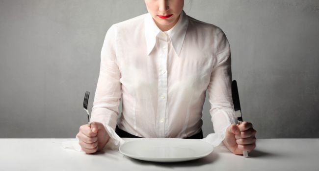 «Регулярные голодовки опасны!»: диетологи рассказали о последствиях отказа от пищи