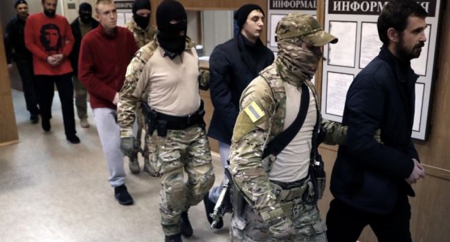 Блогер про обмен пленными: русские идут по той же дорожке, что и с Савченко, будут повышать цену