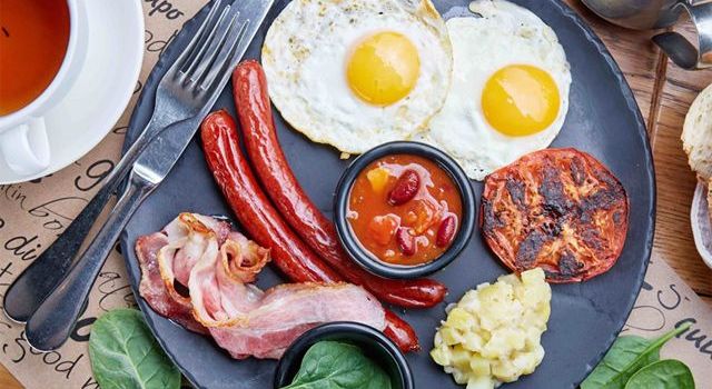 Диетологи рассказали, какие завтраки вредят человеческому организму