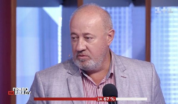 Чумак пообещал начать расследовать приказы Порошенко по Иловайску